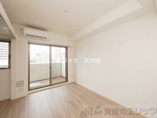 セレニテ中崎町リアンの物件内観写真